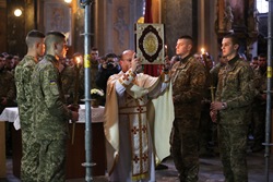 Львів: у Гарнізонному храмі молилися святкову Літургію з нагоди Дня Збройних сил України